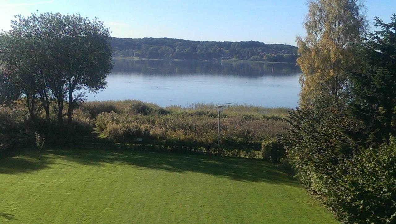 Mit Seeblick *